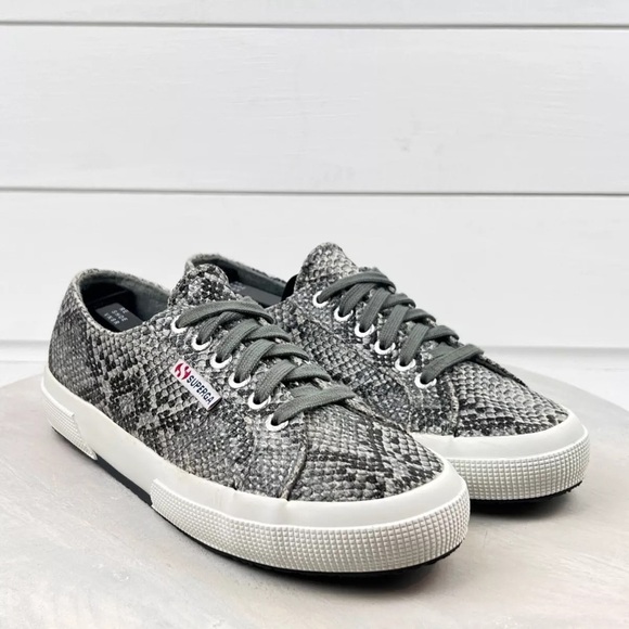 Superga Women's 2750 Sneaker in Snakeskin print Grey tones size US women’s 6 - Picture 1 of 11